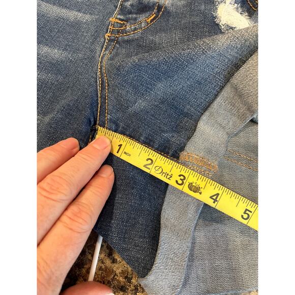 Aeropostale Low Rise Midi Distressed Blue Jean Cut Off Shorts Size 12 Cuffed - Picture 8 of 8